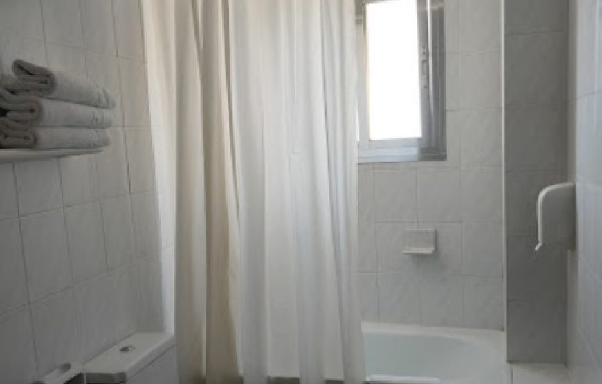 Cascais Habitacíon Sevilla